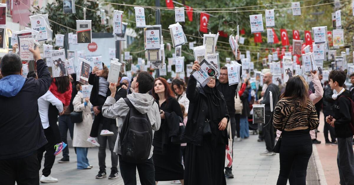 Kocaeli’de ağaçlar kitap açtı