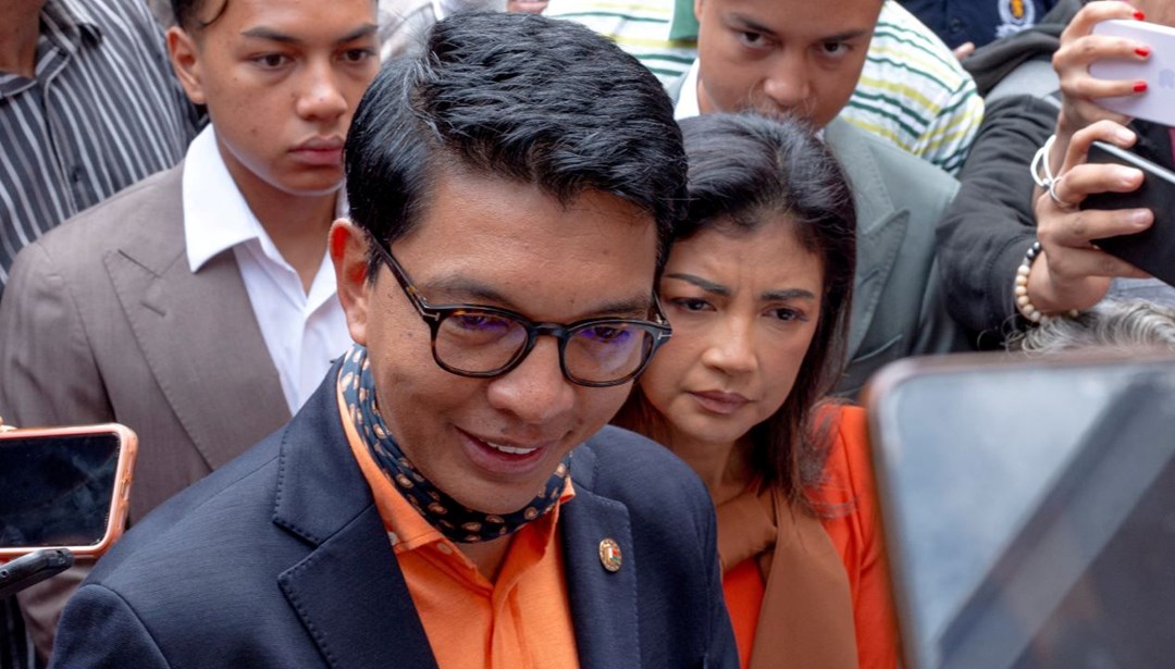 Madagaskar’da Cumhurbaşkanı Rajoelina Fransız uçağıyla ülkeden kaçtı iddiası