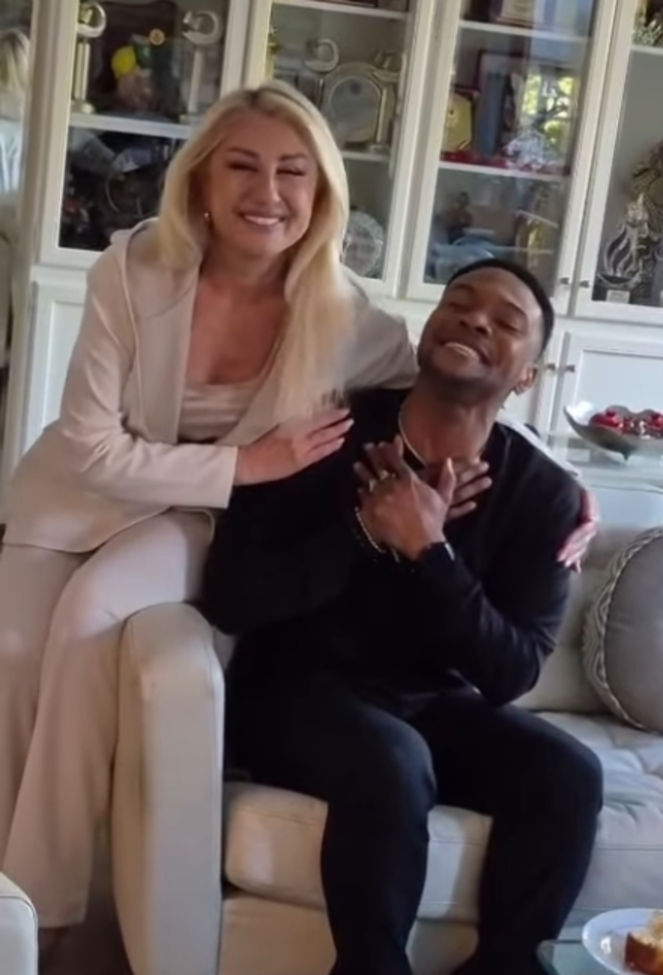 Nijeryalı öğrenciyle buluştu