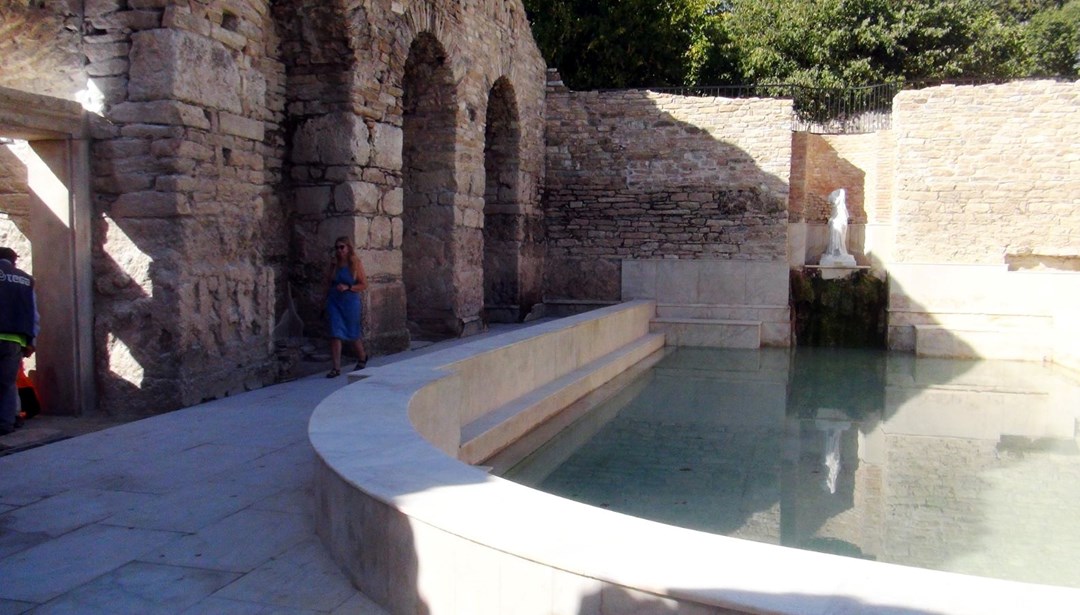 Stratonikeia antik kentindeki ‘Roma Hamamına’ ziyaretçi akını