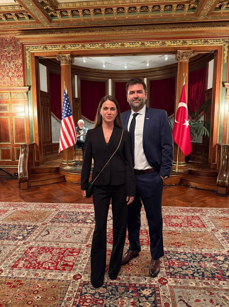 Washington Büyükelçiliği’nde kutladı