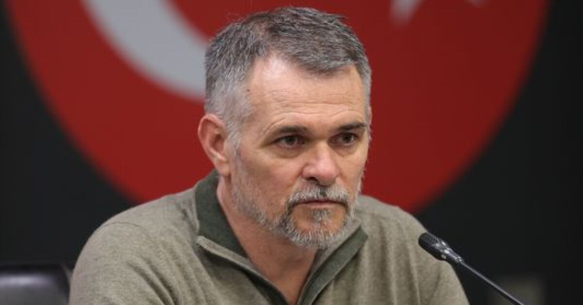 Willy Sagnol: Türkiye güçlü bir takım