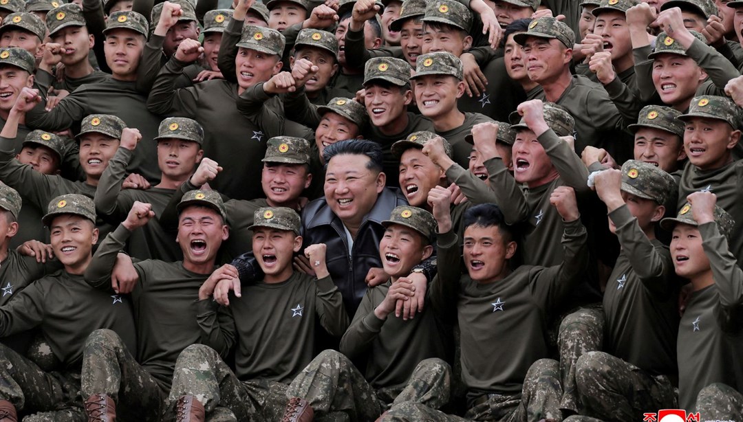 Kuzey Kore lideri Kim’den özel birliğe ziyaret: Savaş hazırlıklarını izledi